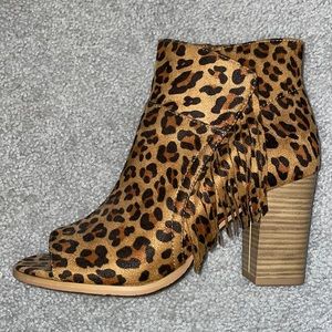 Ariat Unbridled Scarlett bootie
